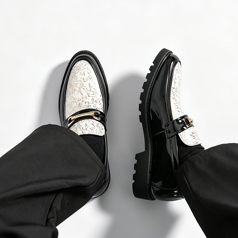 メンズツートーンバンブープリントパテントレザーローファー、メ - Men Formal Wear Shoes のレビューと価格